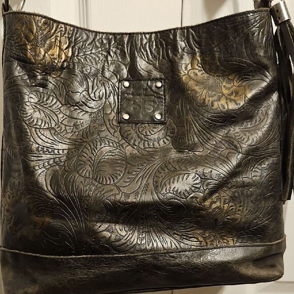 STS Ranch embossed paisley shoulder bag - Picture 1 of 14